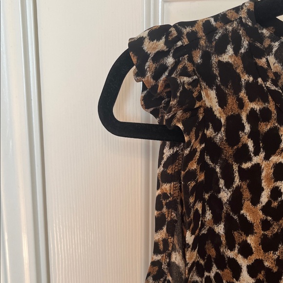 LOFT Leopard Ruffle Blouse - Picture 3 of 7